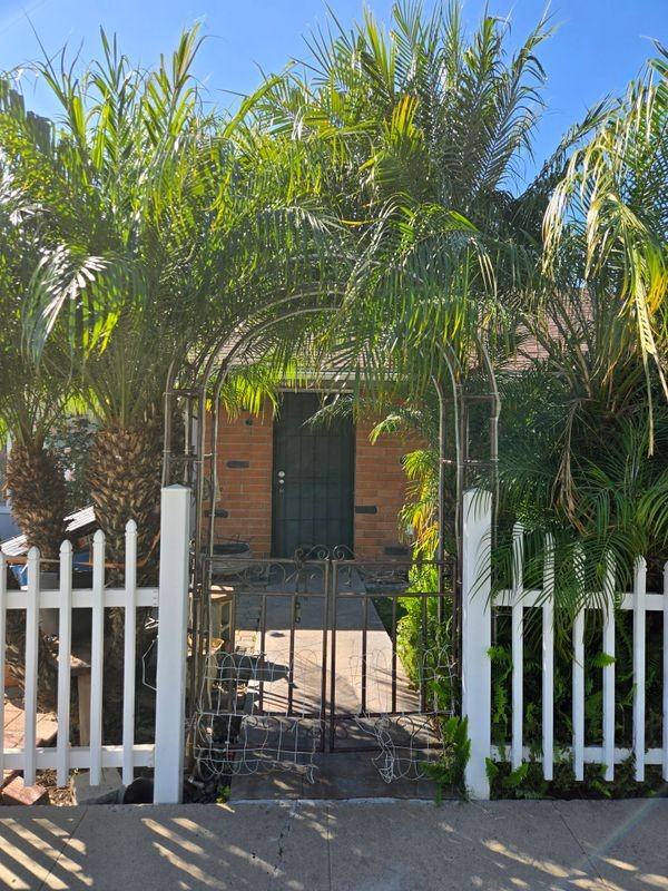 2504 N Bourbon St ##A - Photo 3 of 29