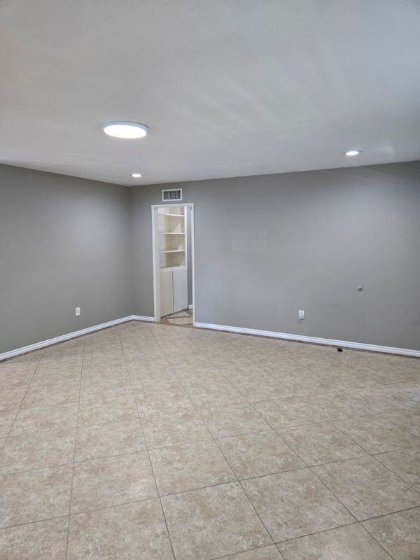 2504 N Bourbon St ##A - Photo 7 of 29