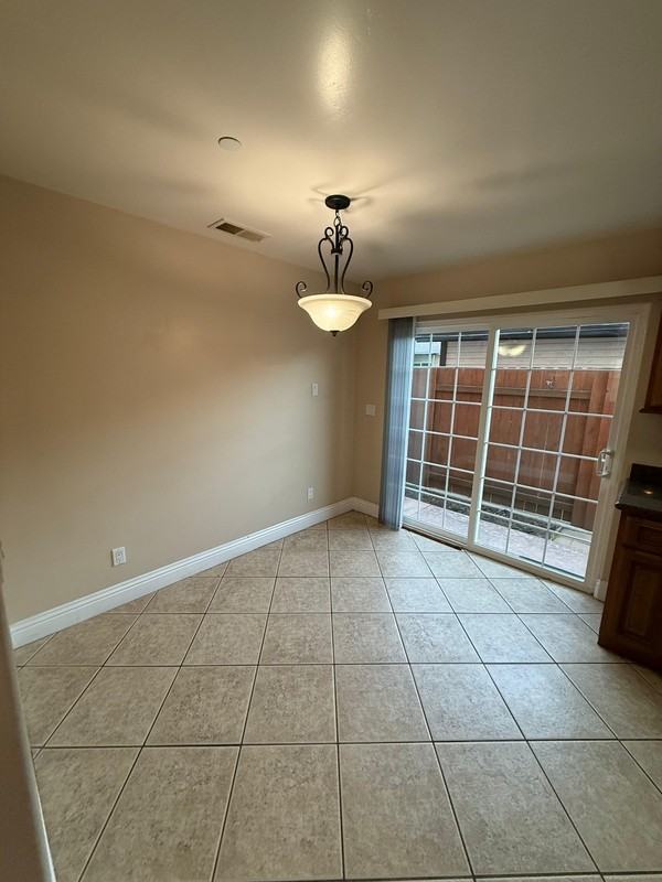 480 Park Way - Photo 4 of 16