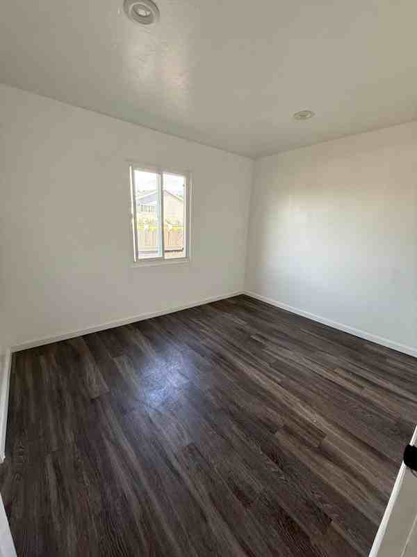 1272 4th Ave #B - Photo 5 of 9