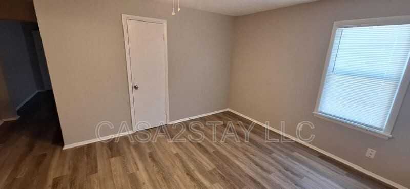 720 Hardy Ave #2 - Photo 5 of 9