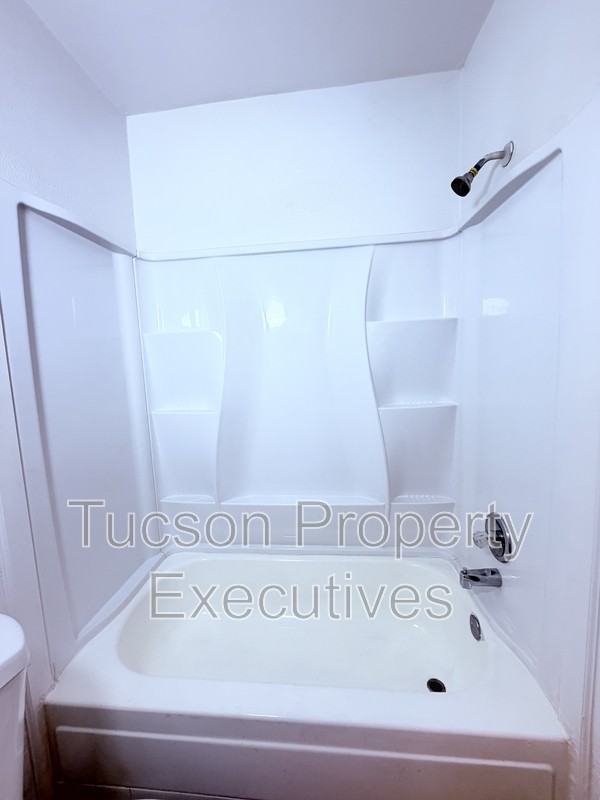 3810 E Monte Vista Dr - Photo 6 of 11