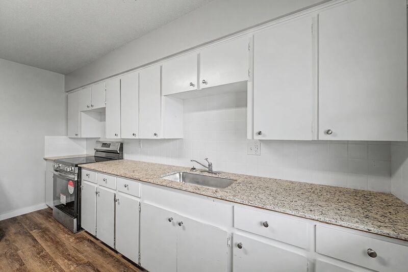 1305 W New Hope Rd - Photo 4 of 20