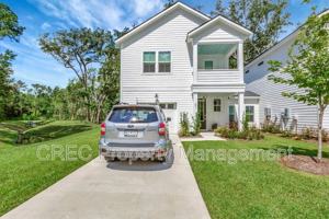 featured image of 251 Claret Cup Way