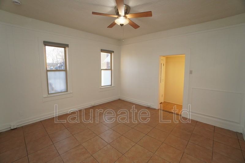 2417 E 47th Ave - Photo 3 of 18