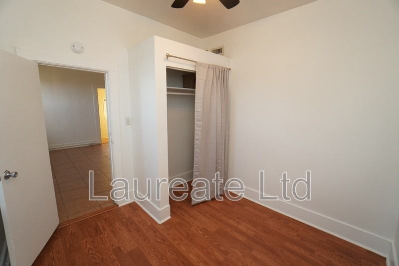 2417 E 47th Ave - Photo 5 of 18