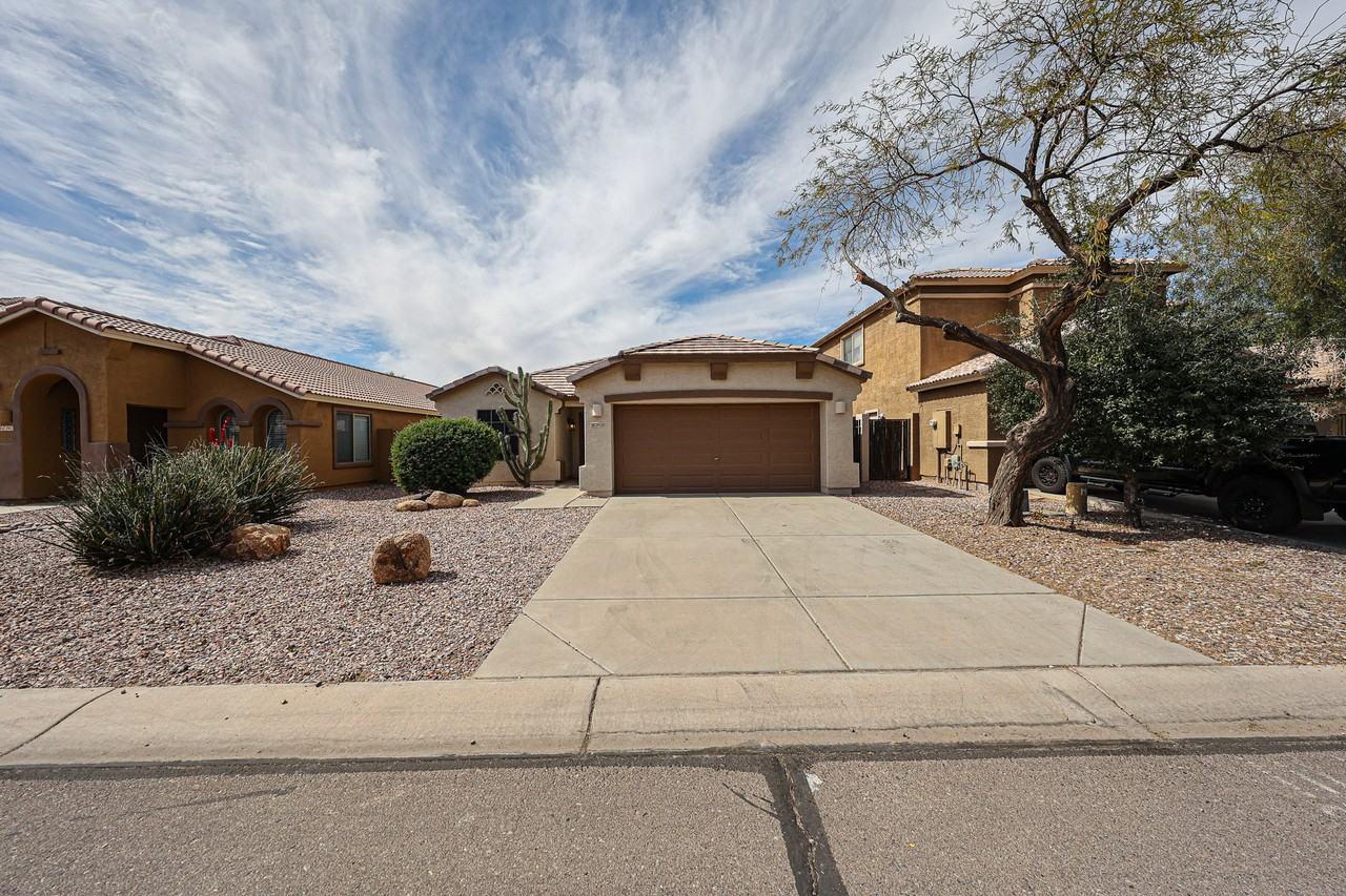 29120 N Yellow Bee Dr - Photo 3 of 37