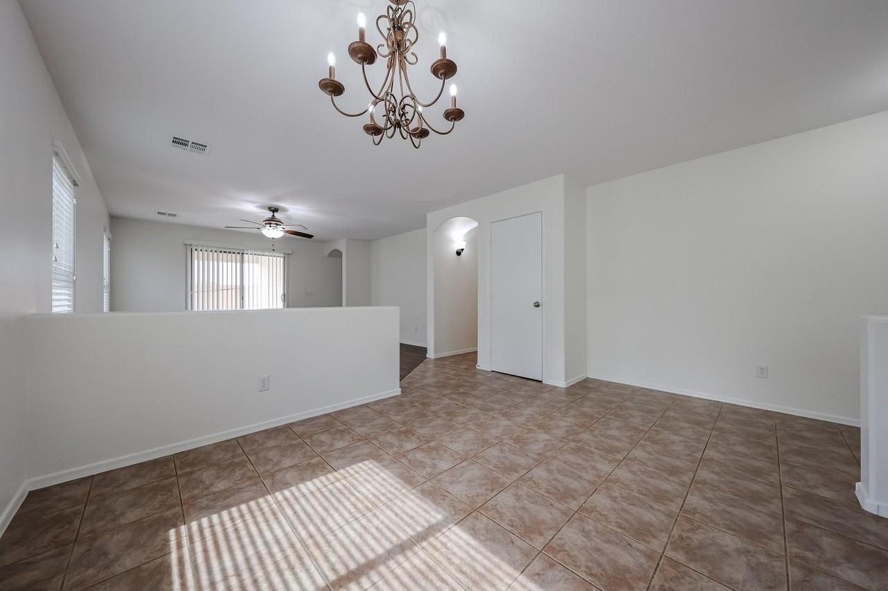 29120 N Yellow Bee Dr