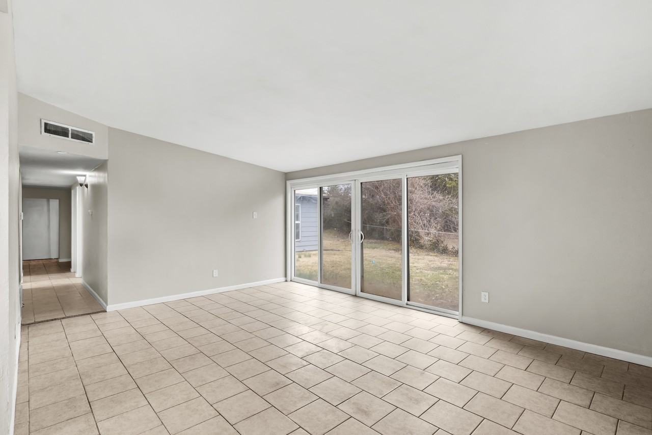 6612 Graybirch Dr - Photo 3 of 27