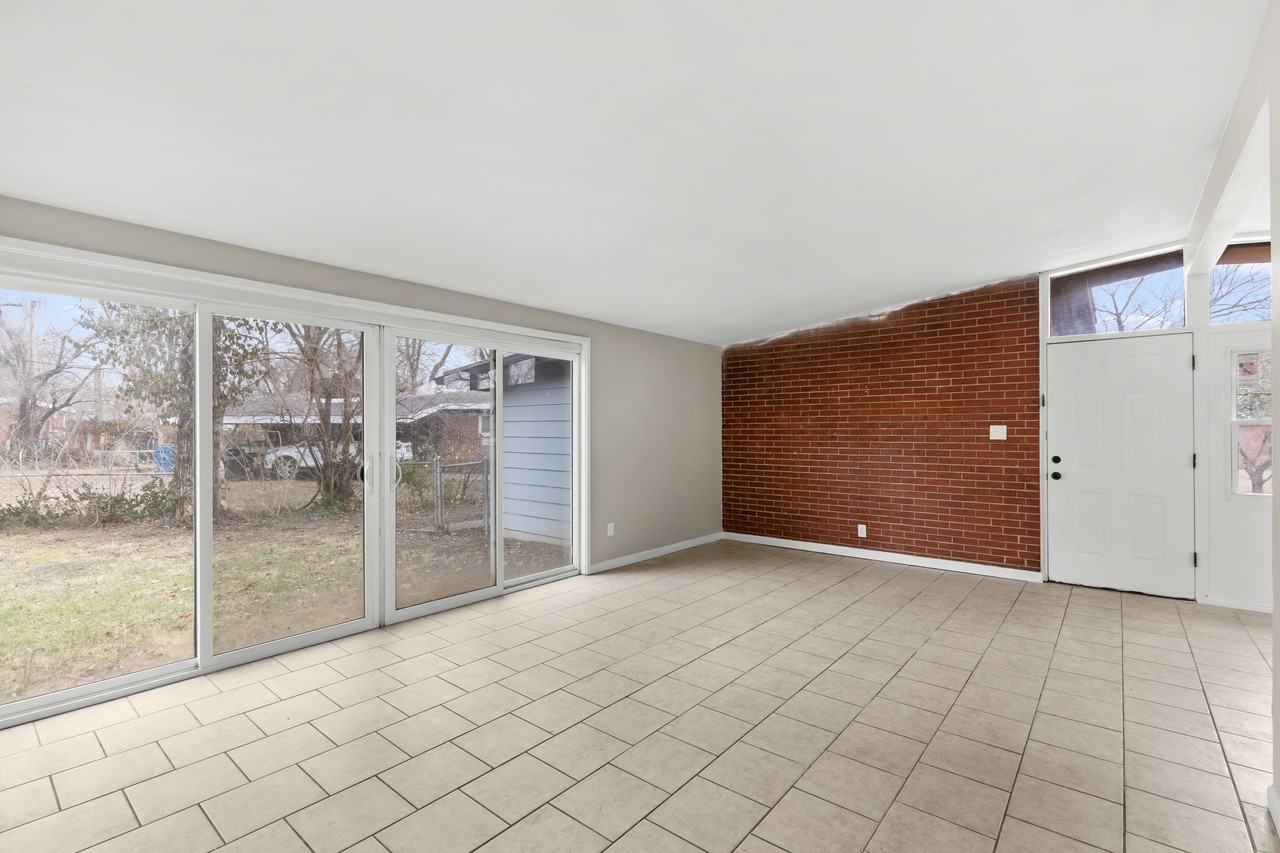 6612 Graybirch Dr - Photo 5 of 27