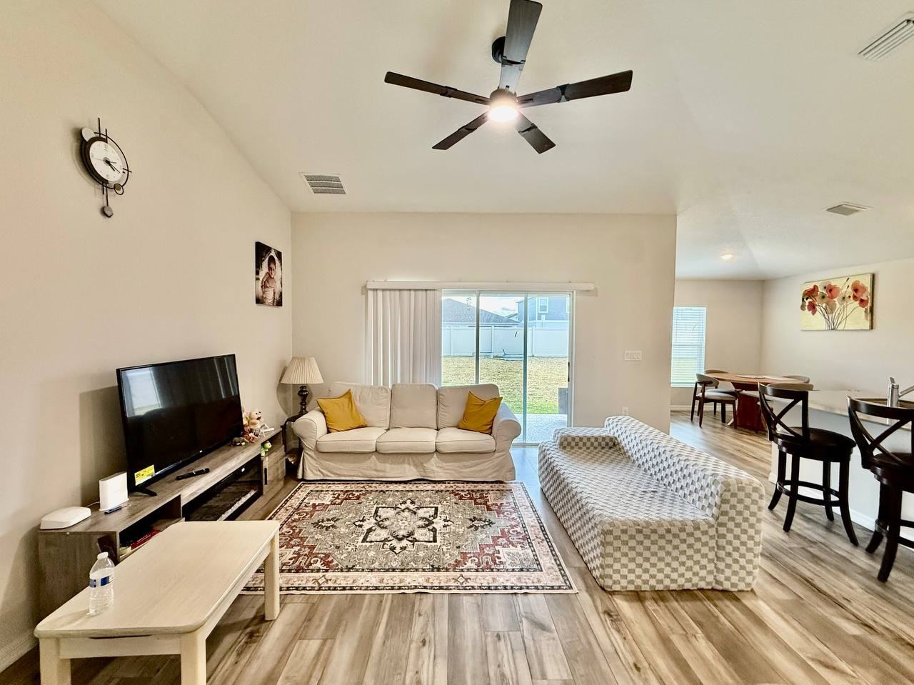 14841 Sterling Spur Ave - Photo 4 of 27