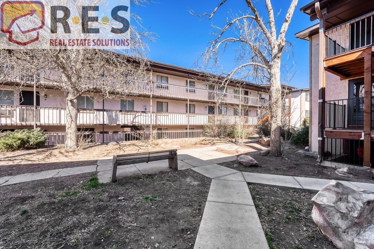 875 S Quebec St #24 - Photo 2 of 17