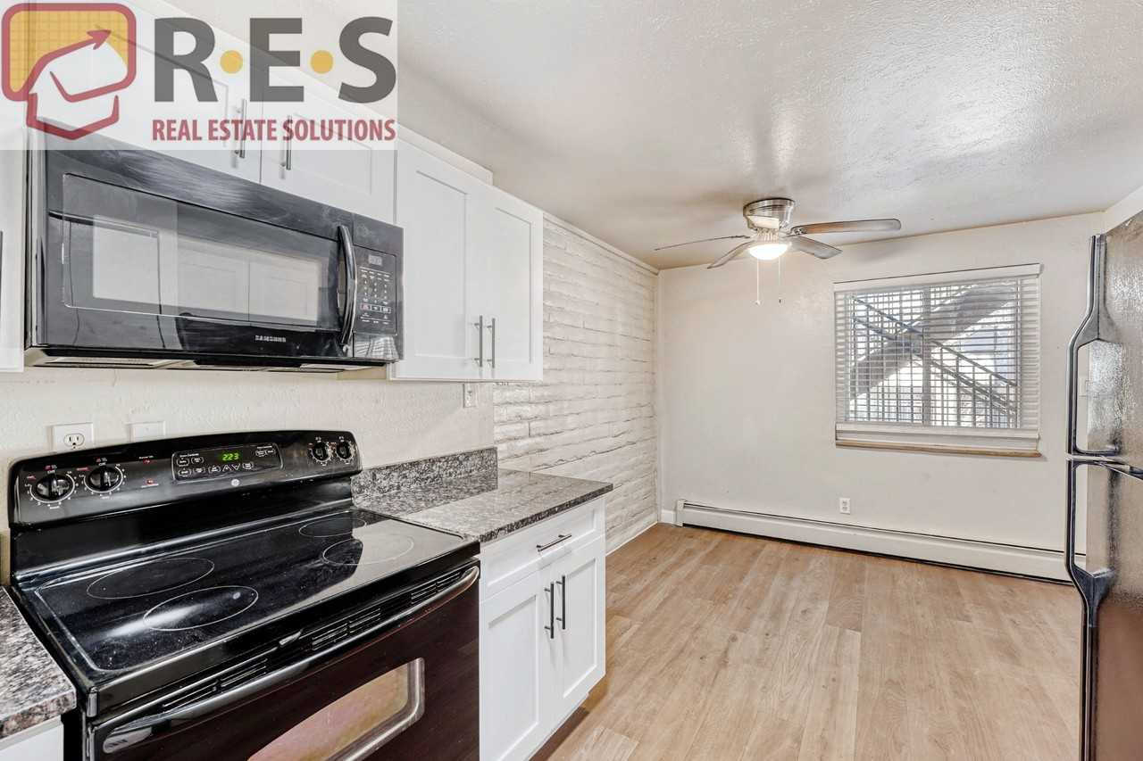 875 S Quebec St #24 - Photo 6 of 17