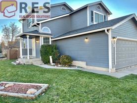 652 Longfellow Ln - Photo 1 of 1