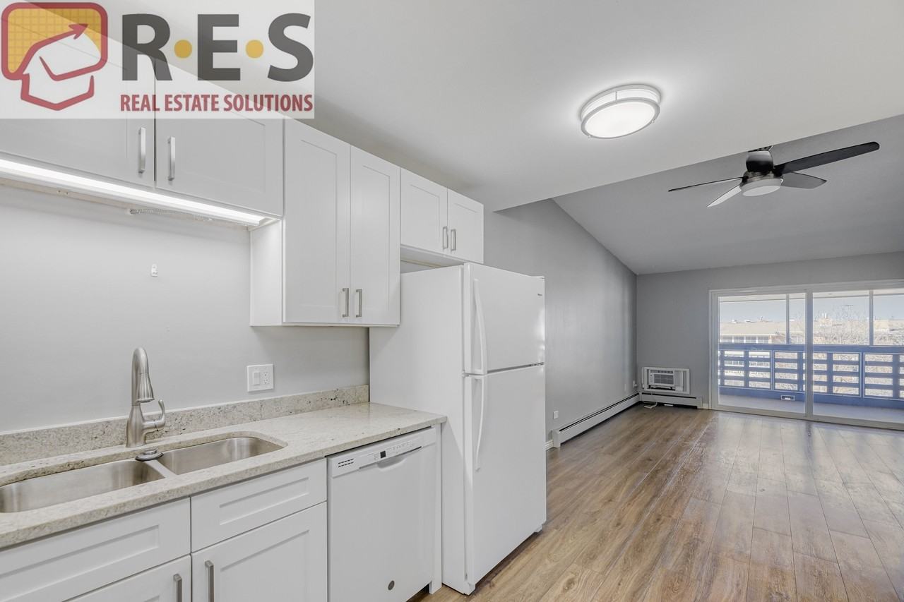 675 S Alton Way #1D - Photo 4 of 17