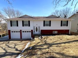 featured image of 322 E Lee Ave