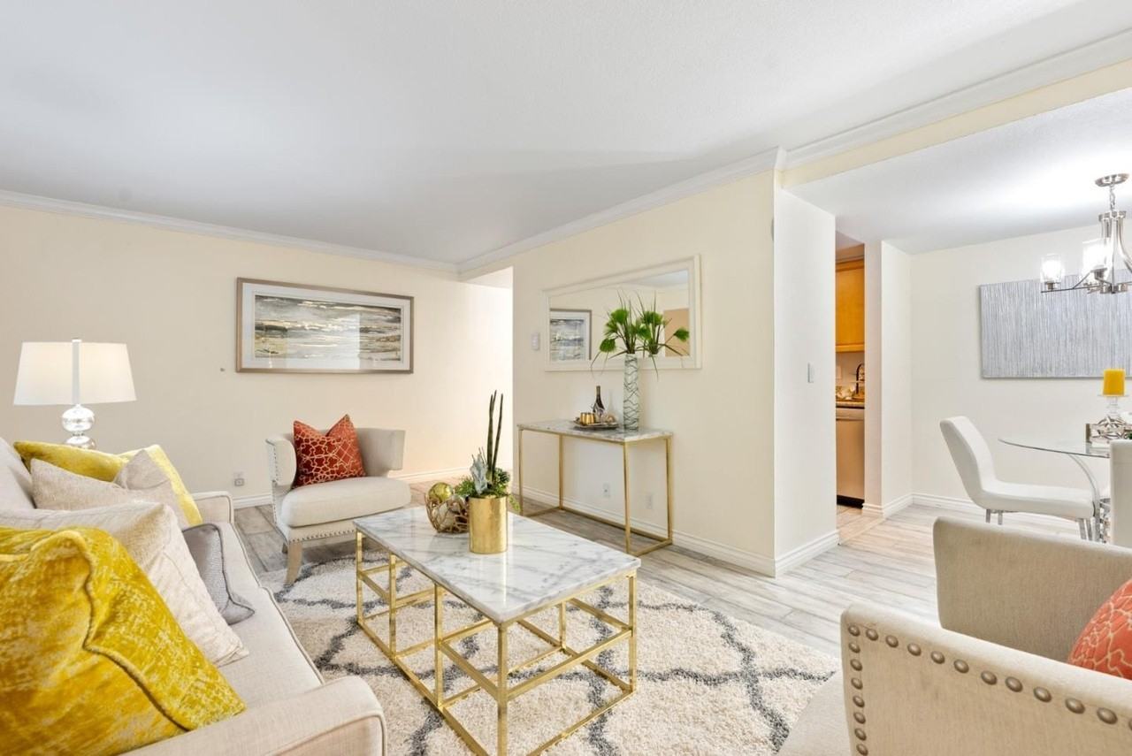 151 Buckingham Dr - Photo 2 of 9