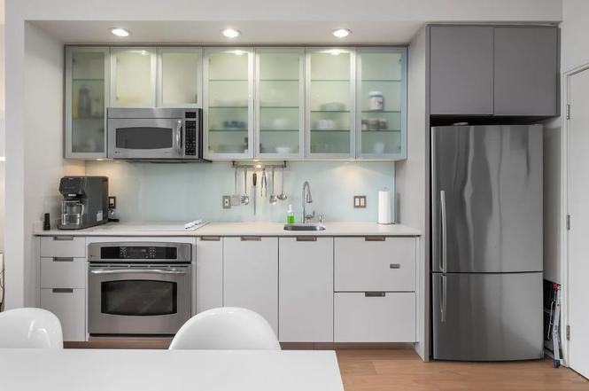 575 6Th Ave - Photo 2 of 12