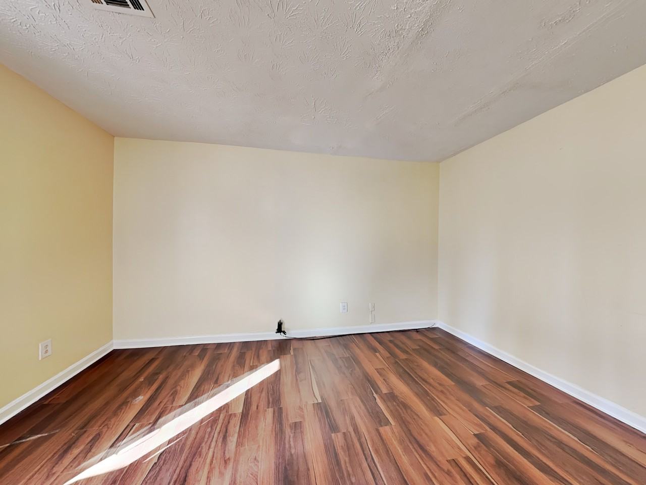 5280 Ridge Forest Dr - Photo 3 of 21