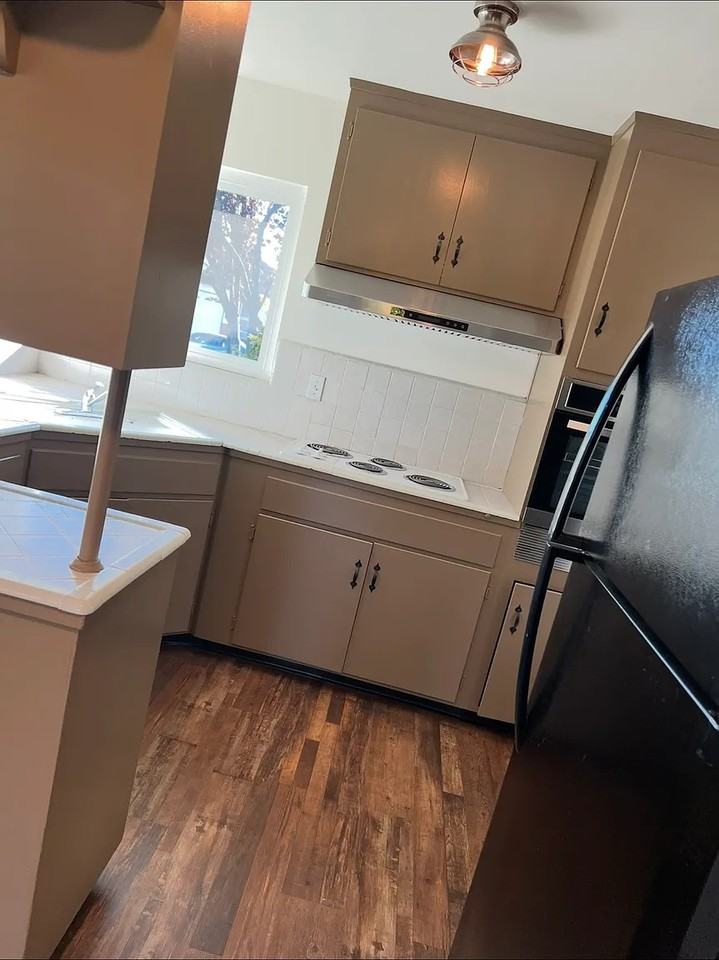 3109 Mckinley Dr - Photo 2 of 8