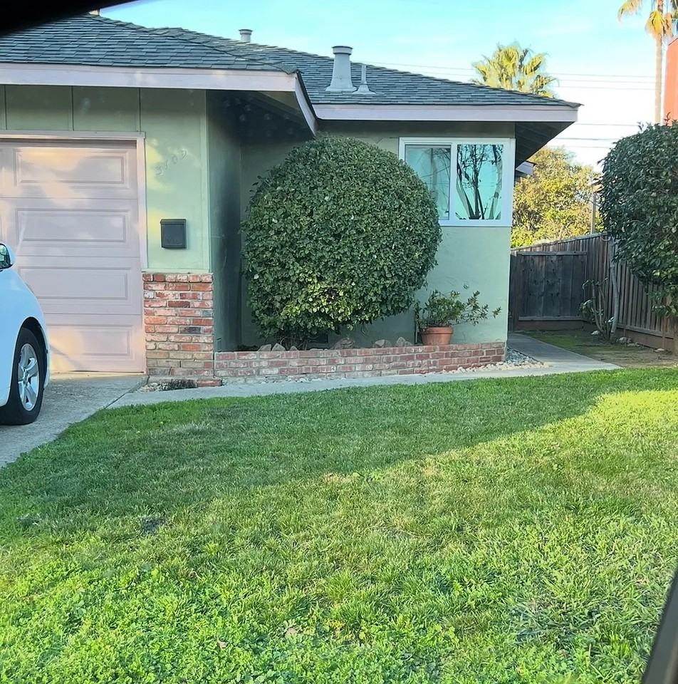 3109 Mckinley Dr - Photo 3 of 8