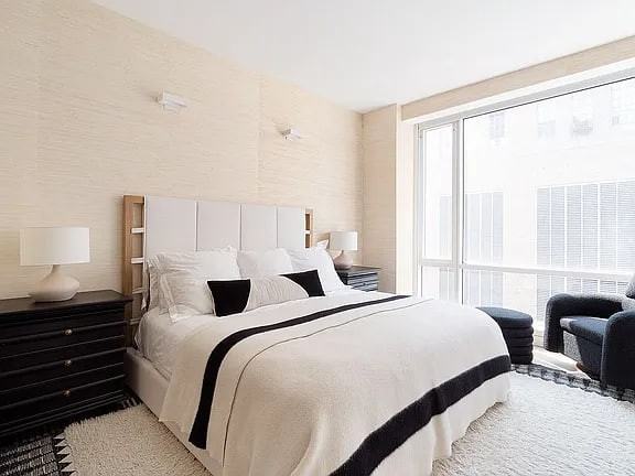 330 Spring St - Photo 2 of 9