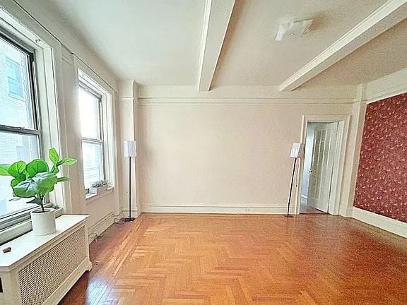 240 W 98Th St - Photo 6 of 8
