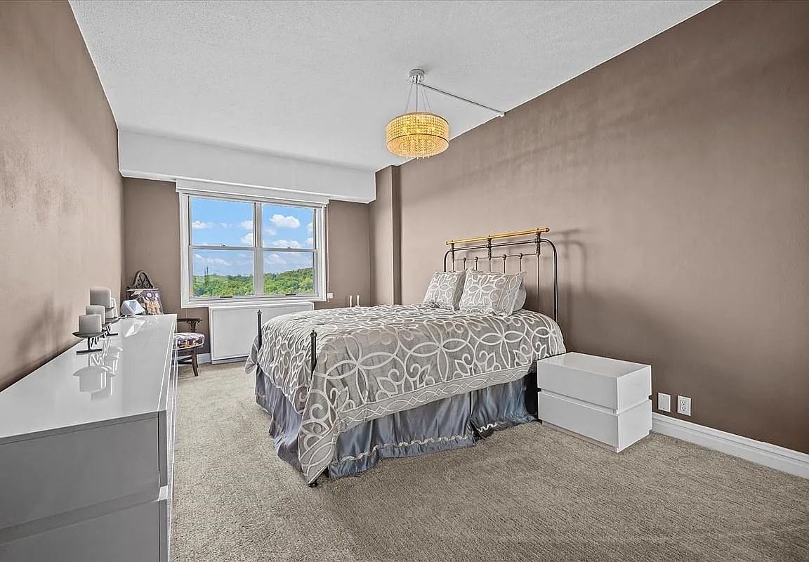 2400 Johnson Ave - Photo 3 of 7