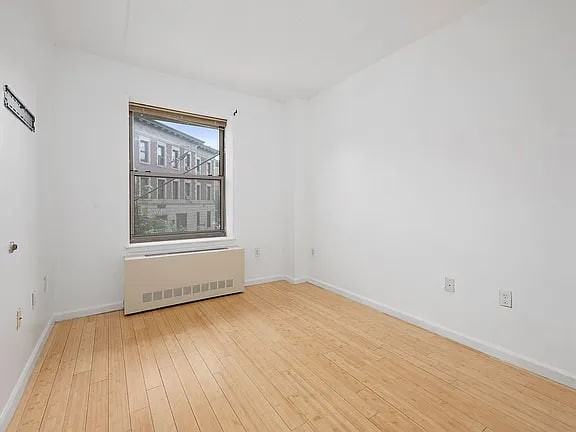 837 Washington Ave - Photo 2 of 4