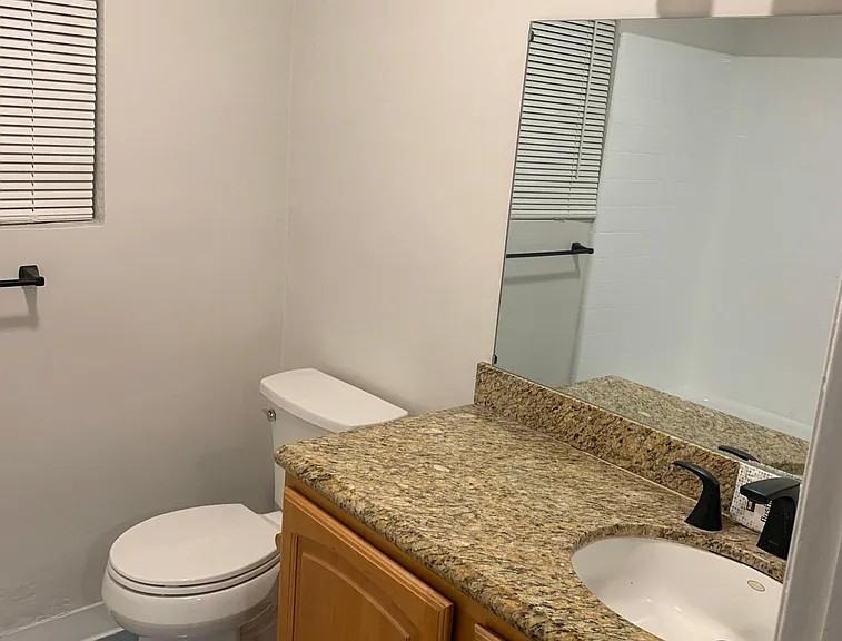 17041 Roscoe Blvd #4 - Photo 4 of 12