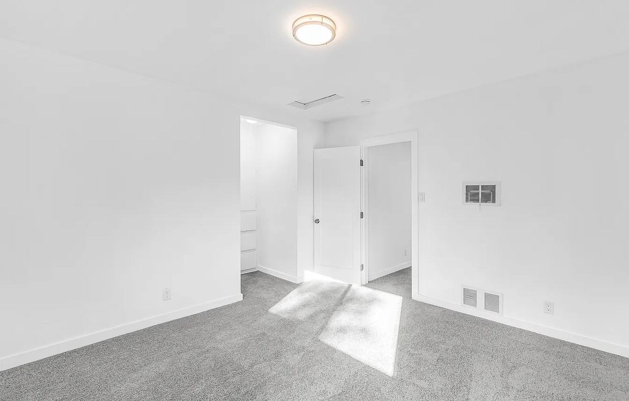 4921 Coldwater Canyon Ave #6 - Photo 3 of 10