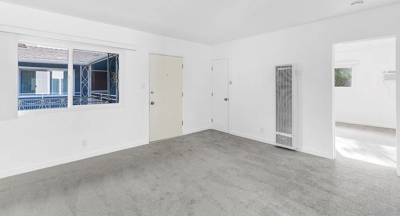 4921 Coldwater Canyon Ave #6 - Photo 7 of 10