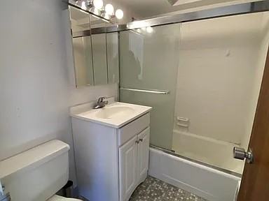 872 Massachusetts Ave #701 - Photo 6 of 8