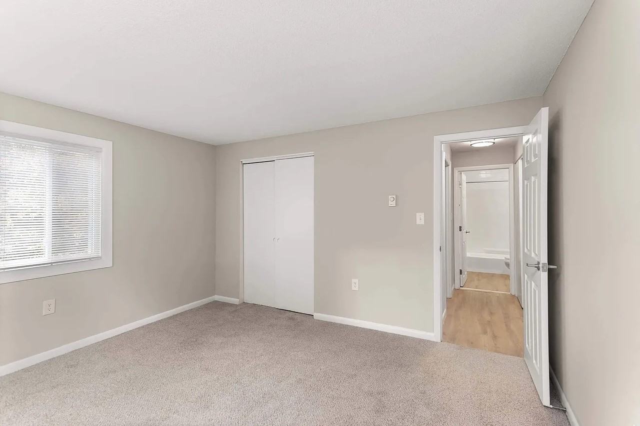 328 Greenwood St #B17 - Photo 4 of 6