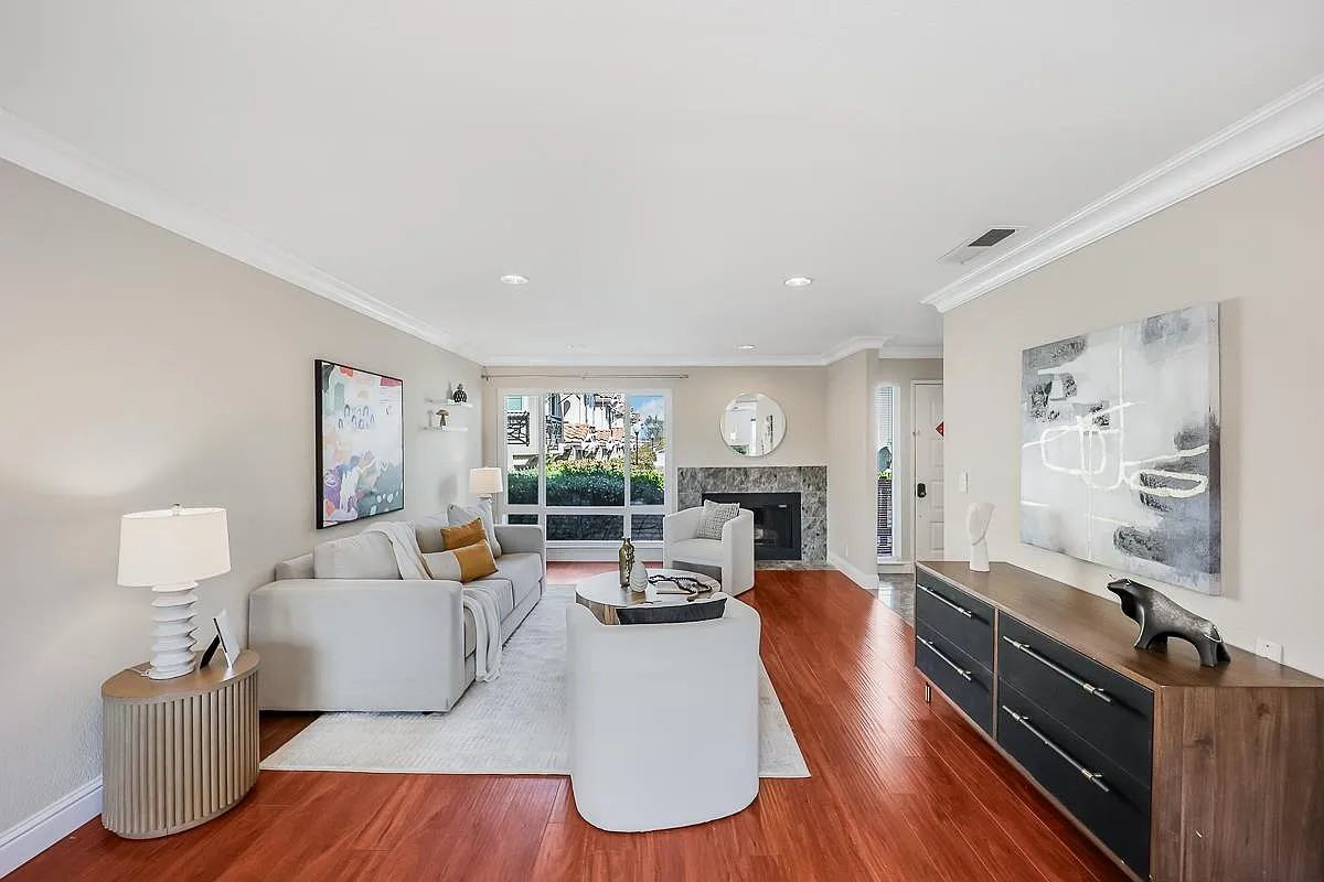 842 Monty Cir - Photo 3 of 22