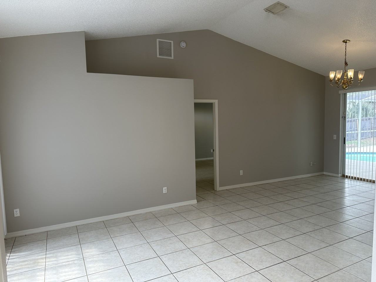 10311 Deepbrook Dr - Photo 3 of 29