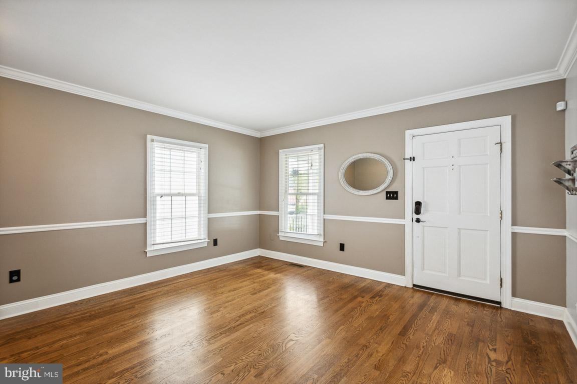 208 Wilson Ave Nw - Photo 4 of 30