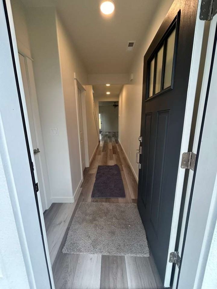 15 Johnson St - Photo 2 of 18