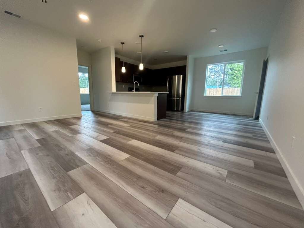 15 Johnson St - Photo 3 of 18