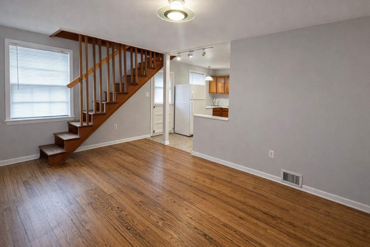 9204 51st Ave - Photo 3 of 12