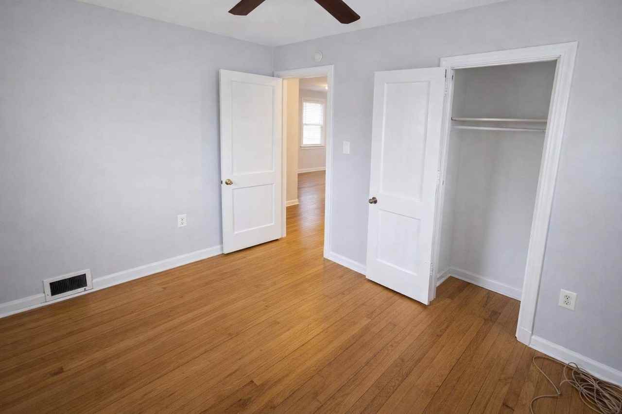 9204 51st Ave - Photo 5 of 12