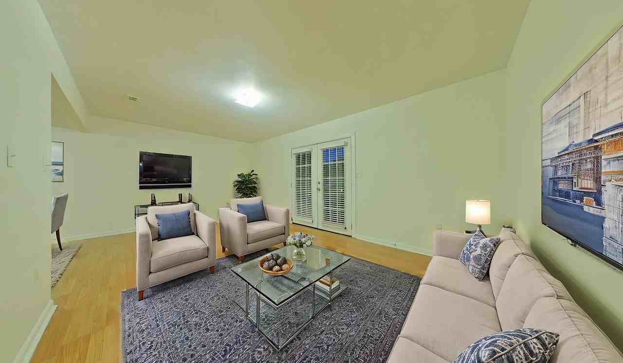 1702 E 1st Ave - Photo 4 of 14