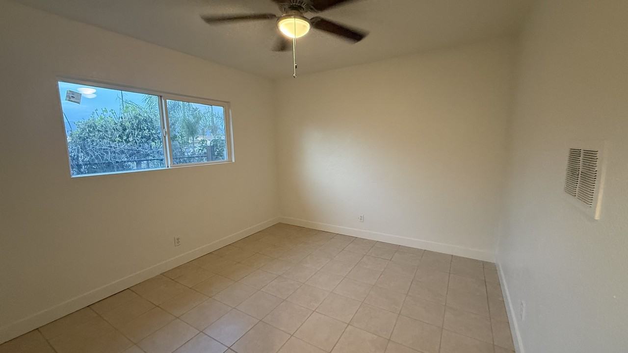 307 N Buena Vista St #307 - Photo 5 of 16