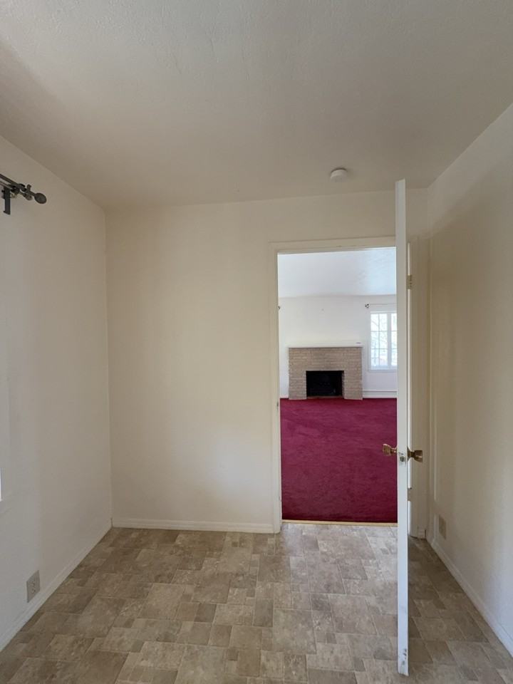 7665 Cache Creek Way - Photo 5 of 20