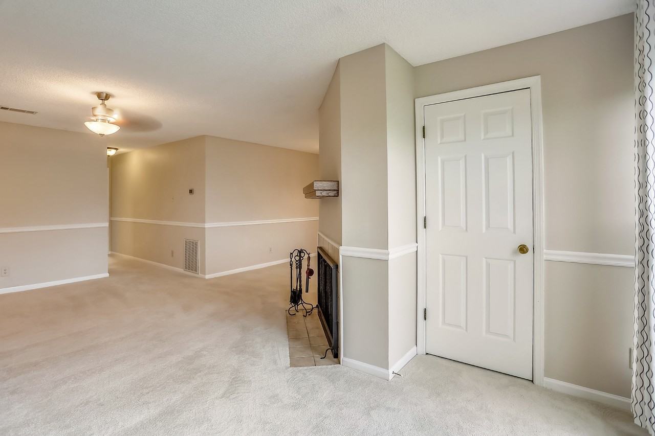 12103 Greenway Ct #201 - Photo 6 of 27