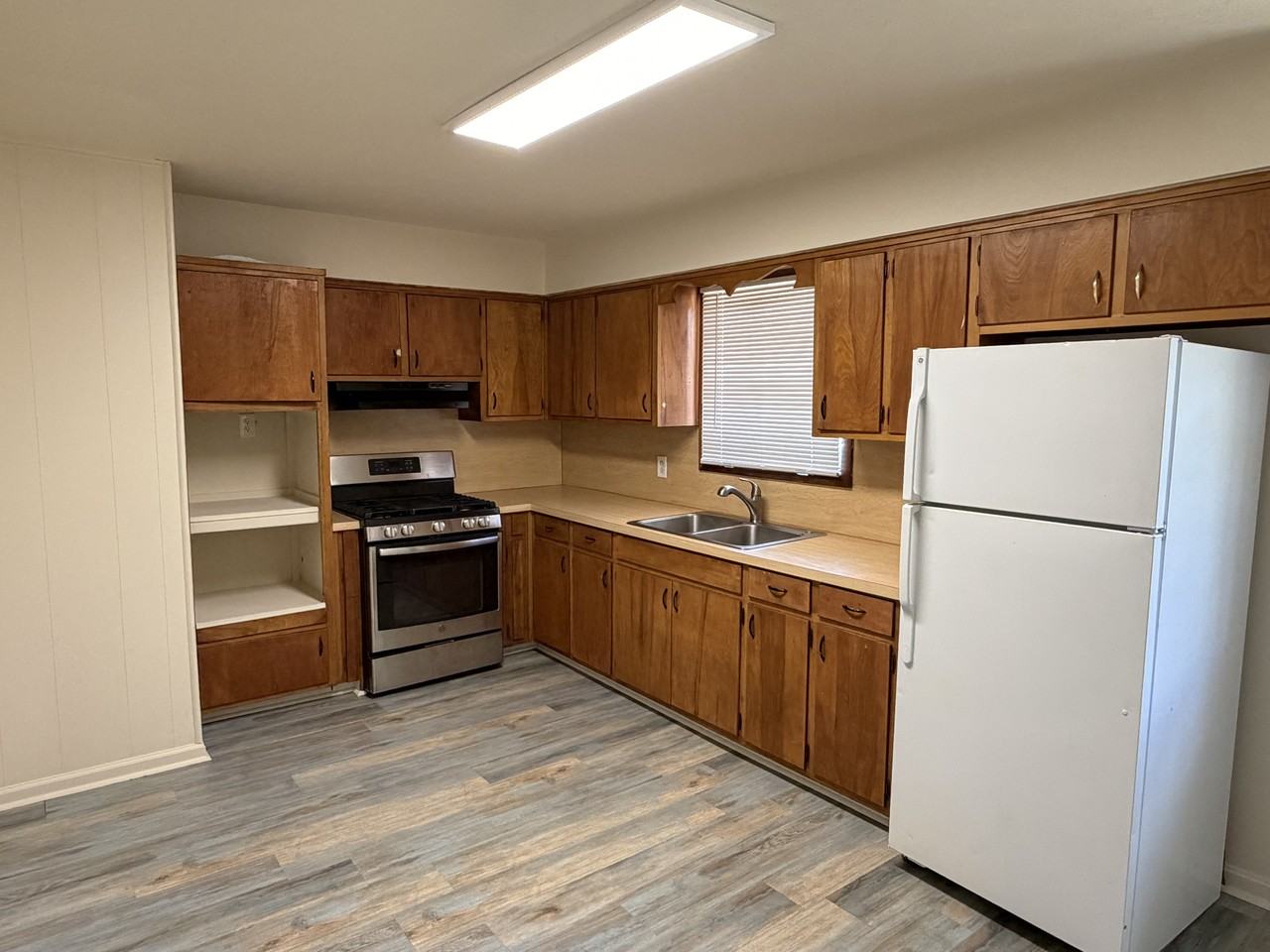 5161 Morris Ave - Photo 6 of 14