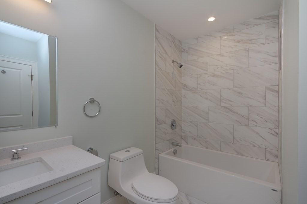 111 Hutchings St - Photo 2 of 12