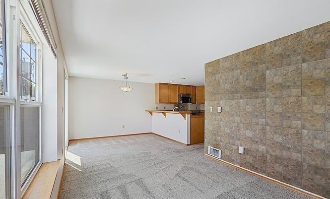 2820 E Madison St - Photo 5 of 12