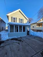 featured image of 220 Linden Ave