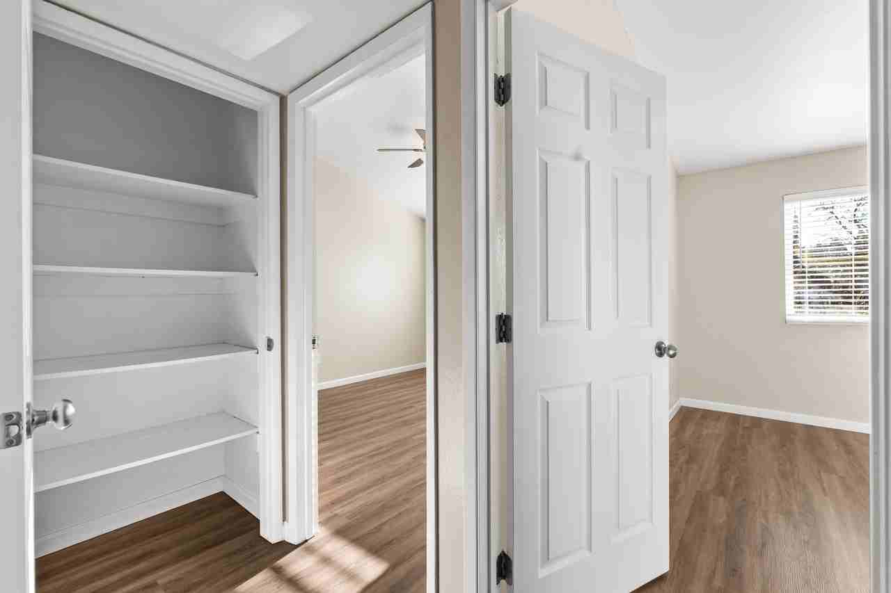 Menlo Pointe - Photo 2 of 49